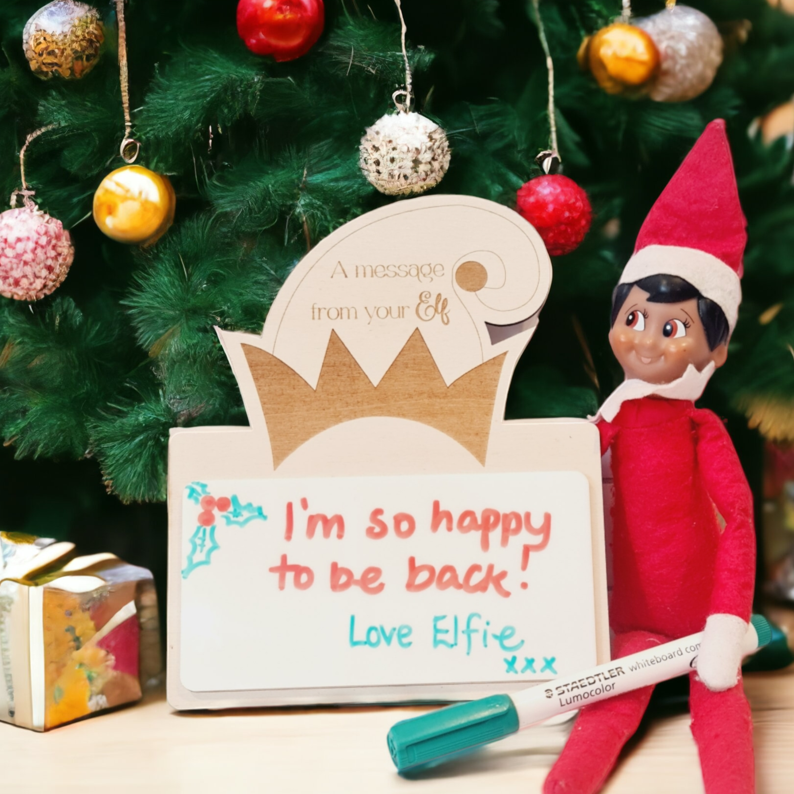 Elf on a shelf noticeboard - with whiteboard pad